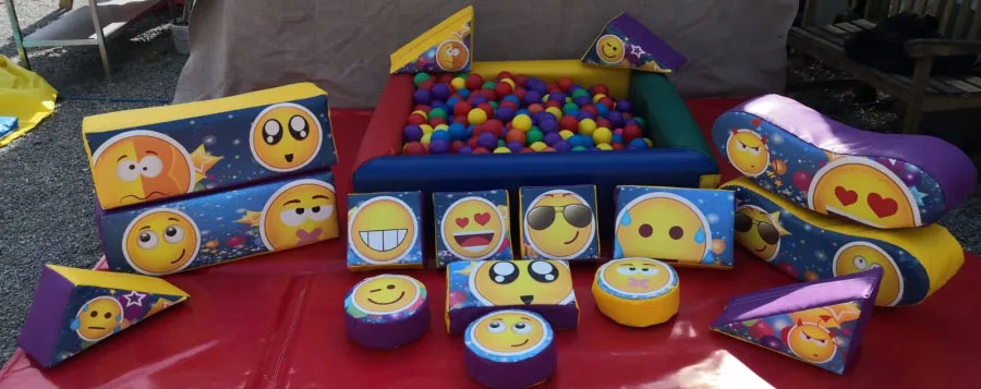 Soft play hire and ball pit set